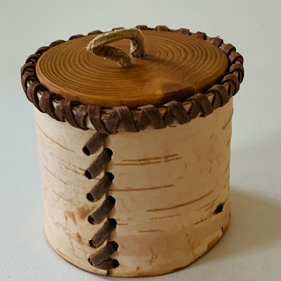 Handcrafted tree bark jar - Picture 8 of 9